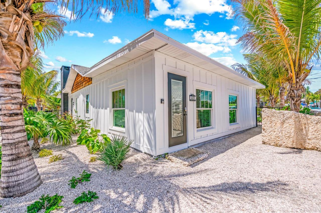 Pelican Post At Anna Maria Island Inn Bradenton Beach Esterno foto